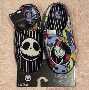 Disney Nightmare Before Christmas Slippers features Jack and Sally - Size W9/M7